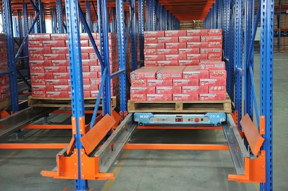 Paslanmaz Çelik Uçak Pallet Racking Sistemi Otomatik Radyo Fonksiyonu ile Rack İçinde Sürüş