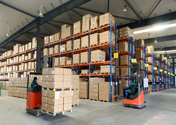 Dayanıklı Ağır Güçlü Depolama Rack Korozyon Koruması Q235B Soğuk Lastik Çelik