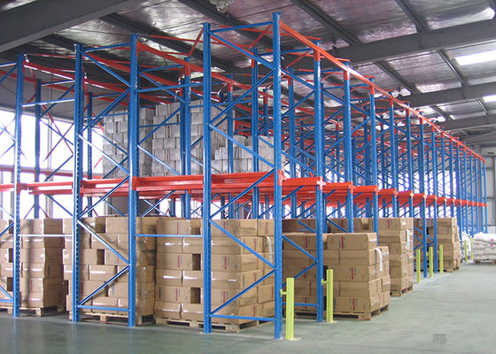 Ağır Görevli Palet Racking Sisteminde Çelik Sürücü Depolama Metal Racks
