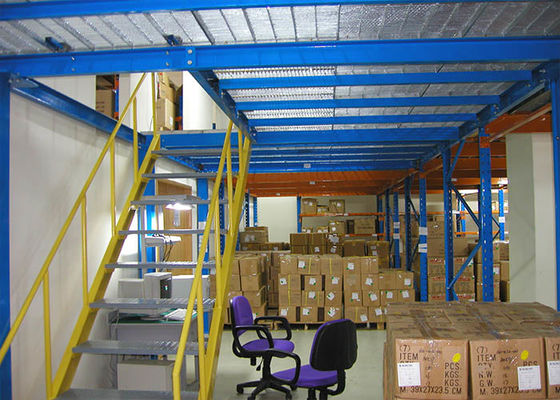 Çelik Q235 Endüstriyel Depolama Çelik Plakalı Mezzanine Zeminleri 500kg/M2