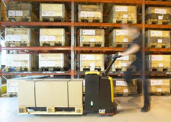Özel Endüstriyel Çelik Depo Rackları Soğuk Yumruklu Ağır Görevli Palet Racks