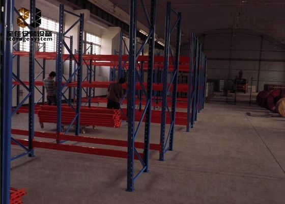 Yüksekliği 2000-6500 mm'lik katmanları kaplayan, seviye başına en fazla 4500 kg güç