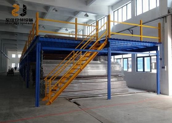 Epoksi tozu kaplı Endüstriyel Mezzanine Zemin 2 Katman Depolama Depo Rafı