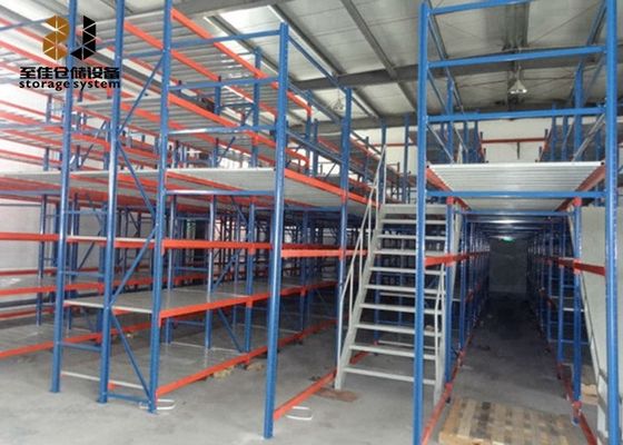 Düzenlenebilir raf Yüksekliği Hafif Görevli Depo Rack / Çelik Palet Raftı Kolay Birleştir