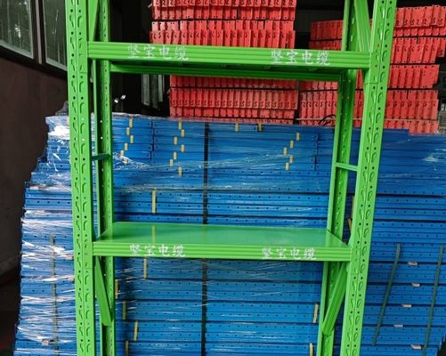Sütunlar Delik Hafif Görev Depolama rafı kelebek deliği tasarımı ve 30 dakika yanıt süresi ile